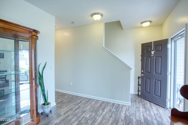250 Saint Regis Dr, Shelbyville, KY 40065