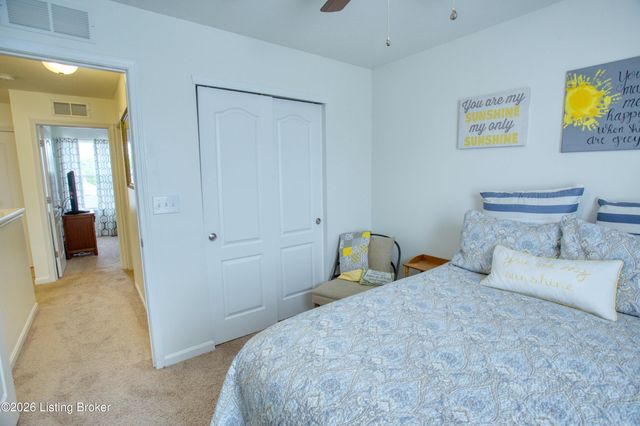 250 Saint Regis Dr, Shelbyville, KY 40065
