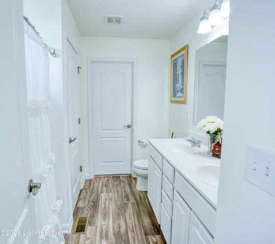 250 Saint Regis Dr, Shelbyville, KY 40065