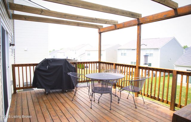 250 Saint Regis Dr, Shelbyville, KY 40065