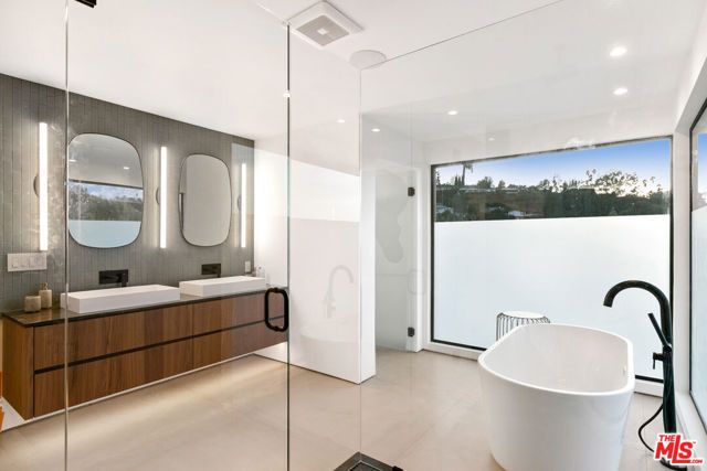 11428 Dona Lola Drive, Studio City (los Angeles), CA 91604