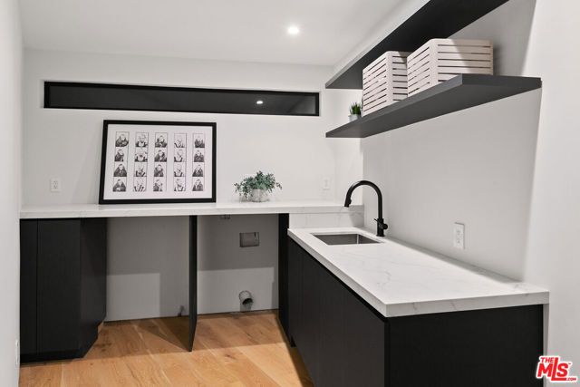 11428 Dona Lola Drive, Studio City (los Angeles), CA 91604