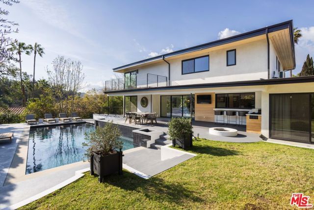 11428 Dona Lola Drive, Studio City (los Angeles), CA 91604