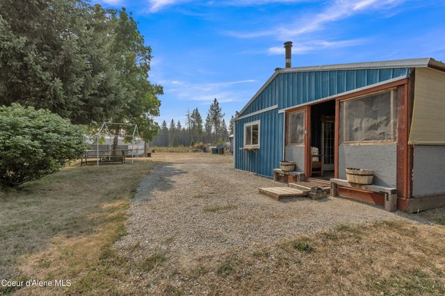 396 Wakena Ln, Priest River, ID 83856