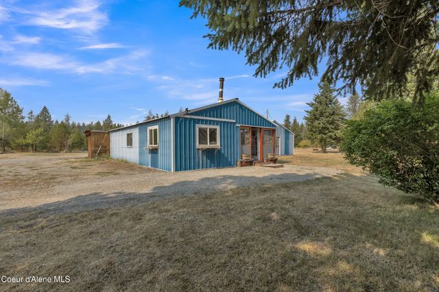 396 Wakena Ln, Priest River, ID 83856