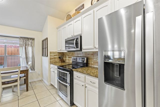 9236 Jason Drive, White Settlement, TX 76108