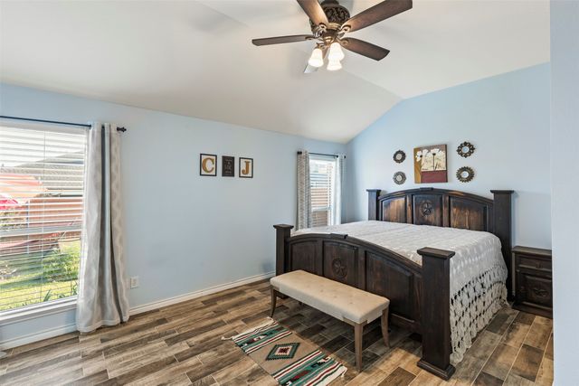 9236 Jason Drive, White Settlement, TX 76108