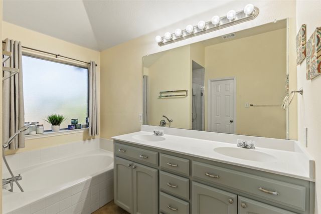 9236 Jason Drive, White Settlement, TX 76108