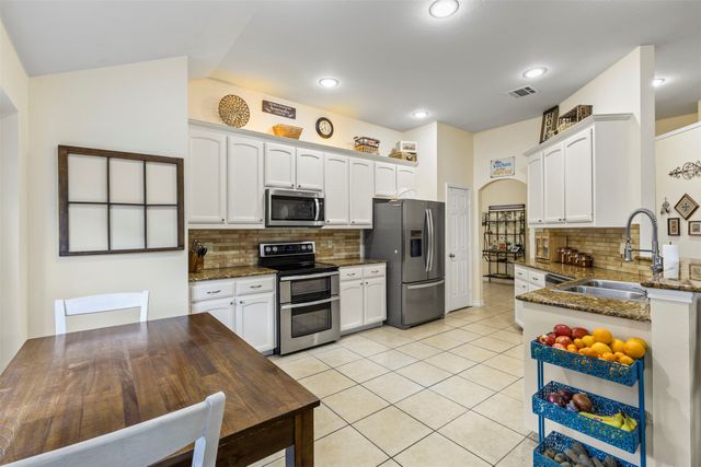 9236 Jason Drive, White Settlement, TX 76108