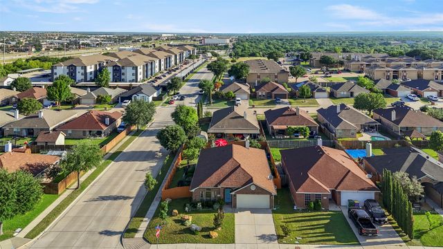 9236 Jason Drive, White Settlement, TX 76108