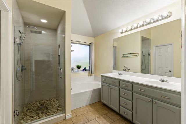 9236 Jason Drive, White Settlement, TX 76108