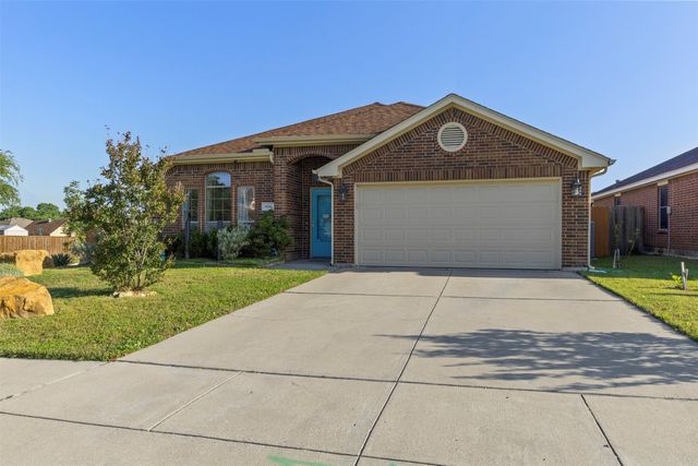 9236 Jason Drive, White Settlement, TX 76108