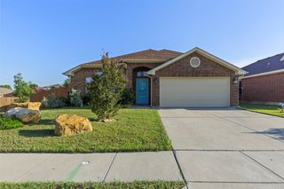 9236 Jason Drive, White Settlement, TX 76108