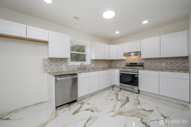 32 High Street, Blairstown, NJ 07825