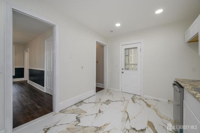 32 High Street, Blairstown, NJ 07825