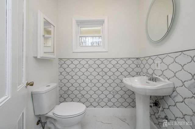 32 High Street, Blairstown, NJ 07825