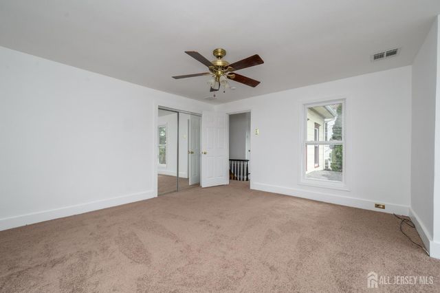 32 High Street, Blairstown, NJ 07825