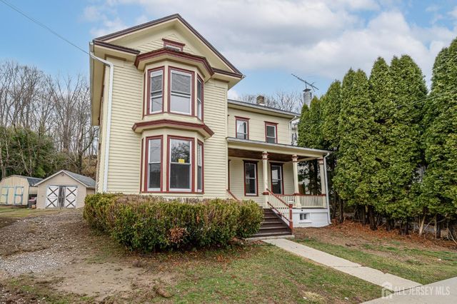 32 High Street, Blairstown, NJ 07825