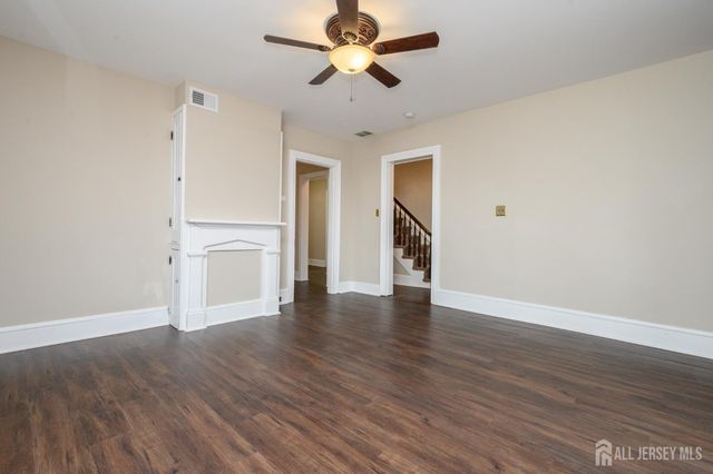 32 High Street, Blairstown, NJ 07825