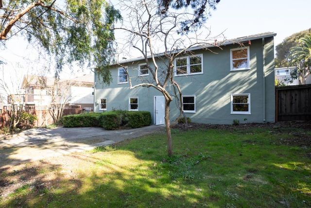 3820 Fernwood Street, San Mateo, CA 94403
