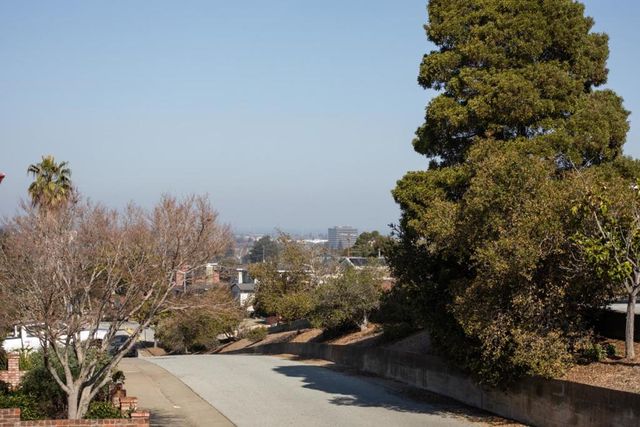 3820 Fernwood Street, San Mateo, CA 94403