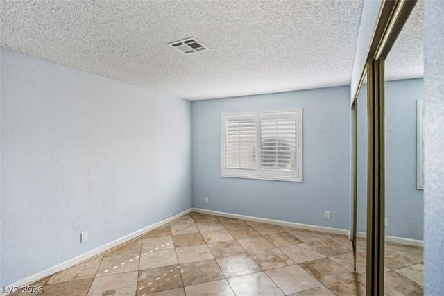 929 Boulder Mesa Drive 102, Las Vegas, NV 89128