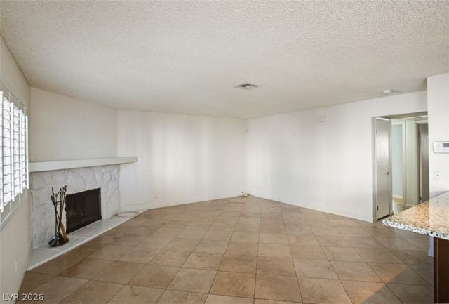 929 Boulder Mesa Drive 102, Las Vegas, NV 89128