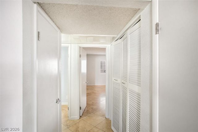 929 Boulder Mesa Drive 102, Las Vegas, NV 89128