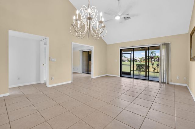6130 SE Georgetown Place, Hobe Sound, FL 33455