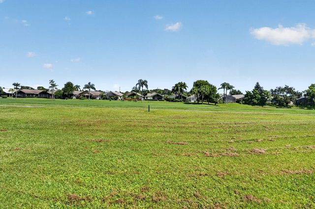 6130 SE Georgetown Place, Hobe Sound, FL 33455