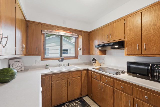 926 Frederick Street, Sun Prairie, WI 53590