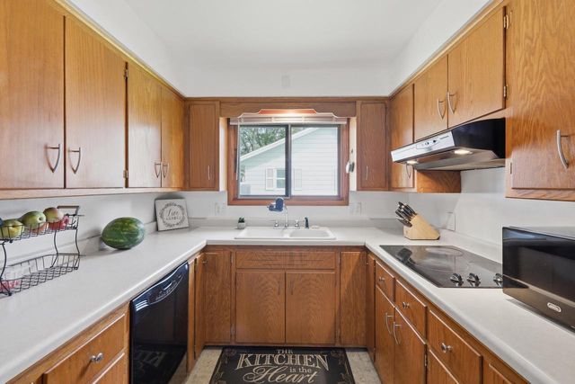 926 Frederick Street, Sun Prairie, WI 53590