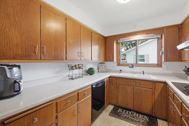 926 Frederick Street, Sun Prairie, WI 53590