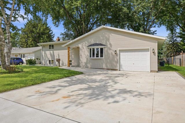 926 Frederick Street, Sun Prairie, WI 53590