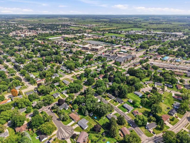 926 Frederick Street, Sun Prairie, WI 53590