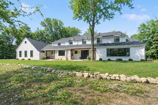10525 Fairway LANE, Mequon, WI 53092