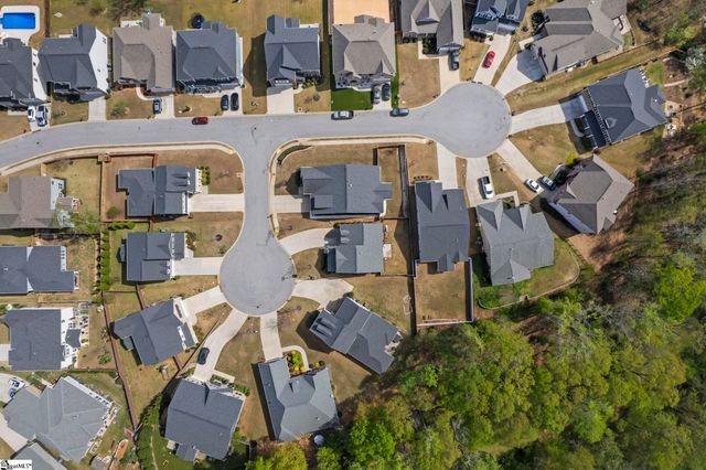 603 Creekside Bluff Court, Simpsonville, SC 29681