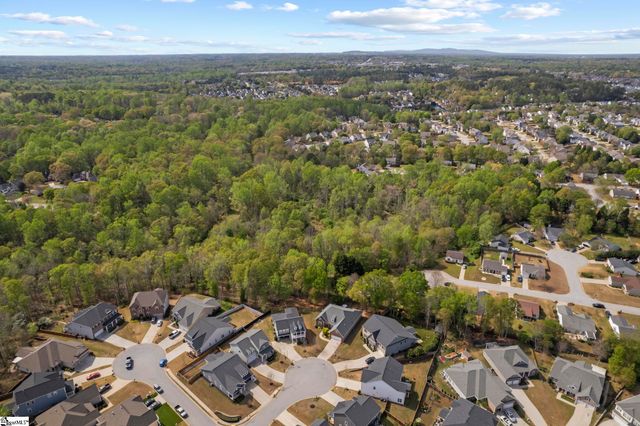 603 Creekside Bluff Court, Simpsonville, SC 29681