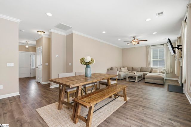 603 Creekside Bluff Court, Simpsonville, SC 29681