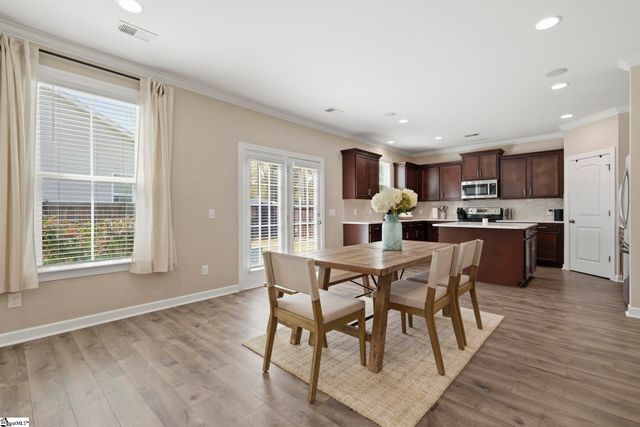 603 Creekside Bluff Court, Simpsonville, SC 29681