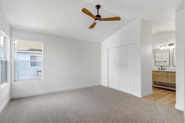 8228 Woods Edge Ln, Elk Grove, CA 95758