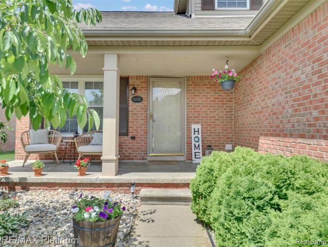 42202 Milton Drive, Belleville, MI 48111