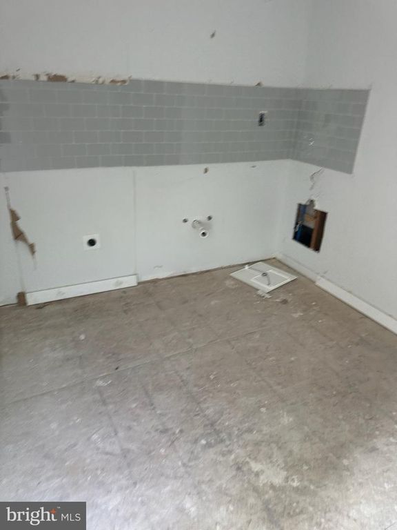 1231 W TIOGA ST, PHILADELPHIA, PA 19140 — photo 3