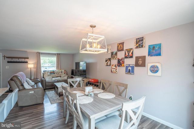 17 FOXWOOD CT, Sicklerville, NJ 08081