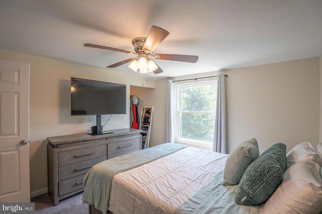 17 FOXWOOD CT, Sicklerville, NJ 08081