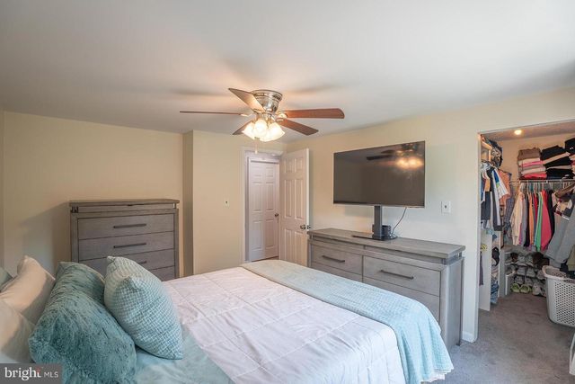 17 FOXWOOD CT, Sicklerville, NJ 08081