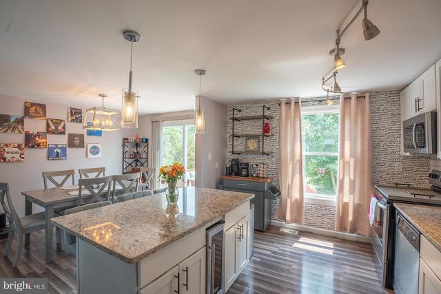 17 FOXWOOD CT, Sicklerville, NJ 08081