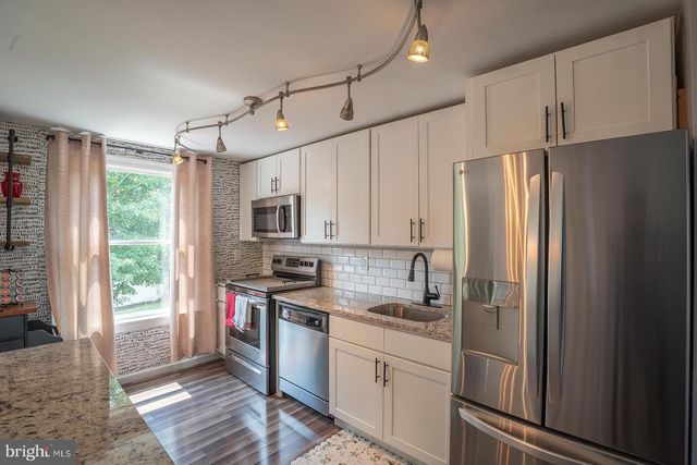 17 FOXWOOD CT, Sicklerville, NJ 08081