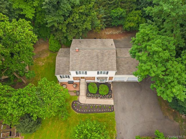 499 Orangeburg Road, Pearl River, NY 10965