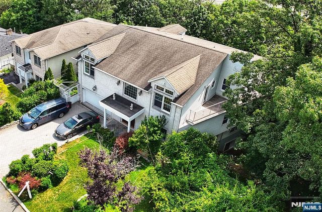 2186 Jones Road, Fort Lee, NJ 07024